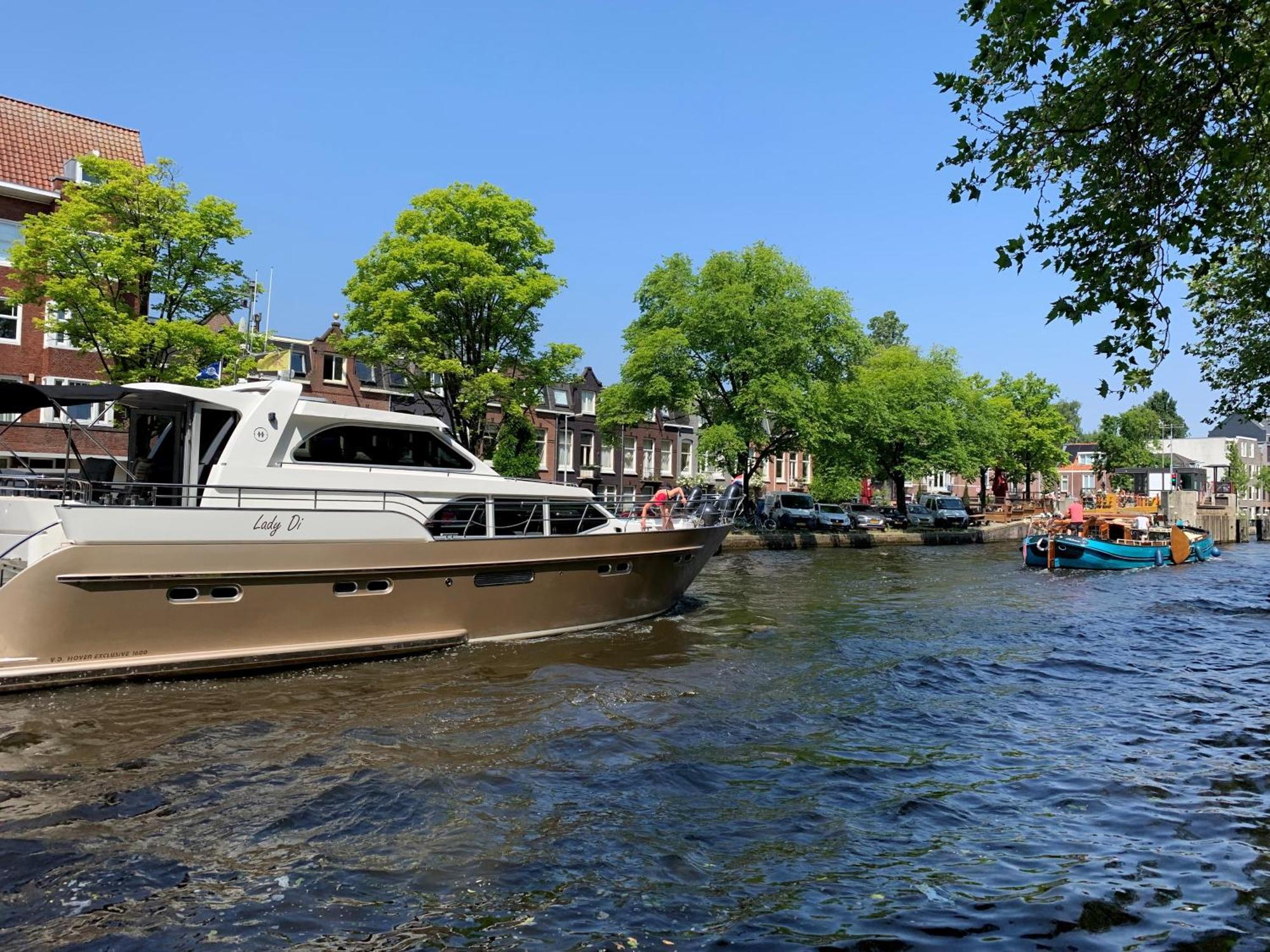 Canal View Stay Amsterdam Exteriör bild
